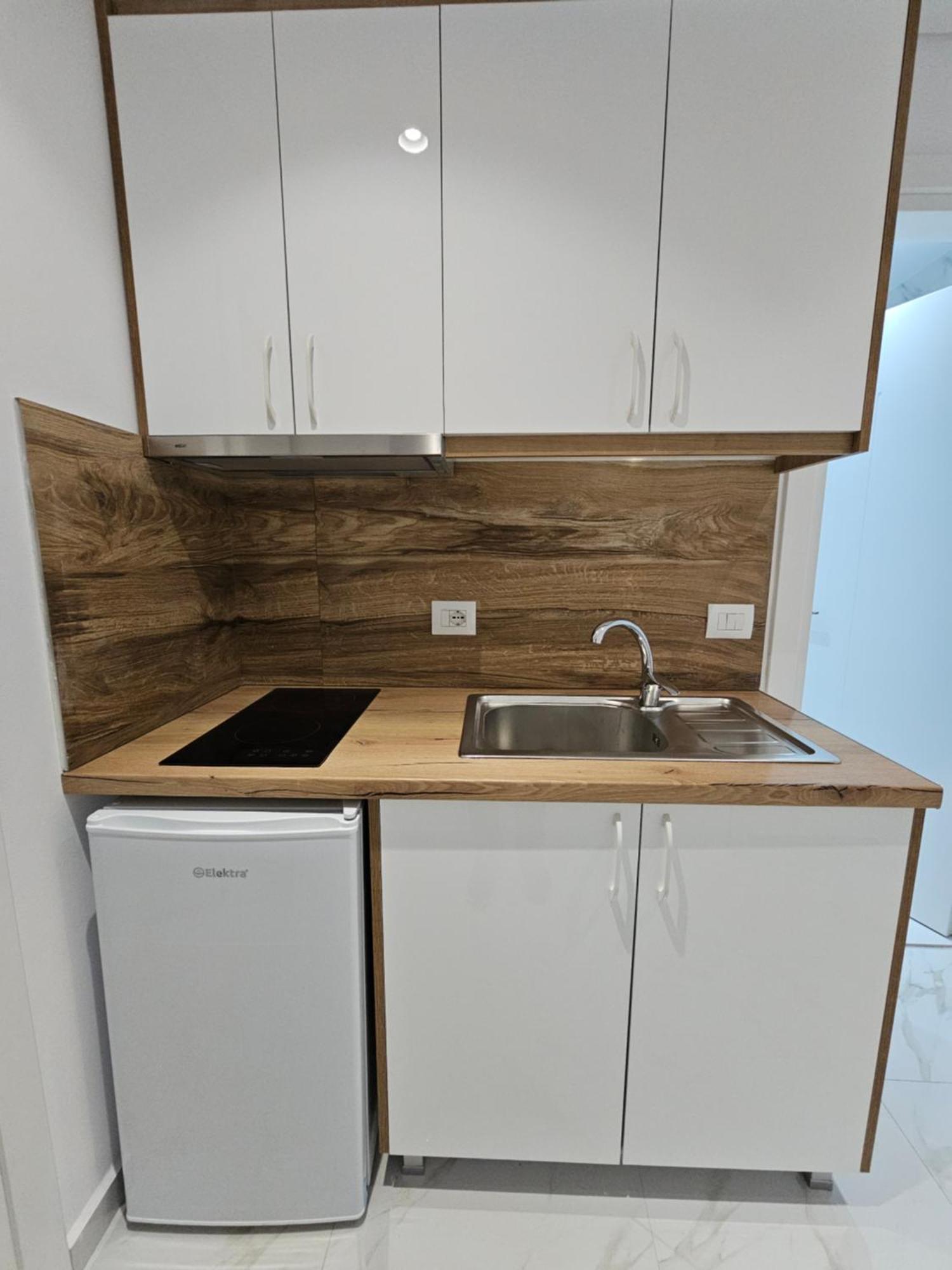 Apartments Veliaj クサミル エクステリア 写真