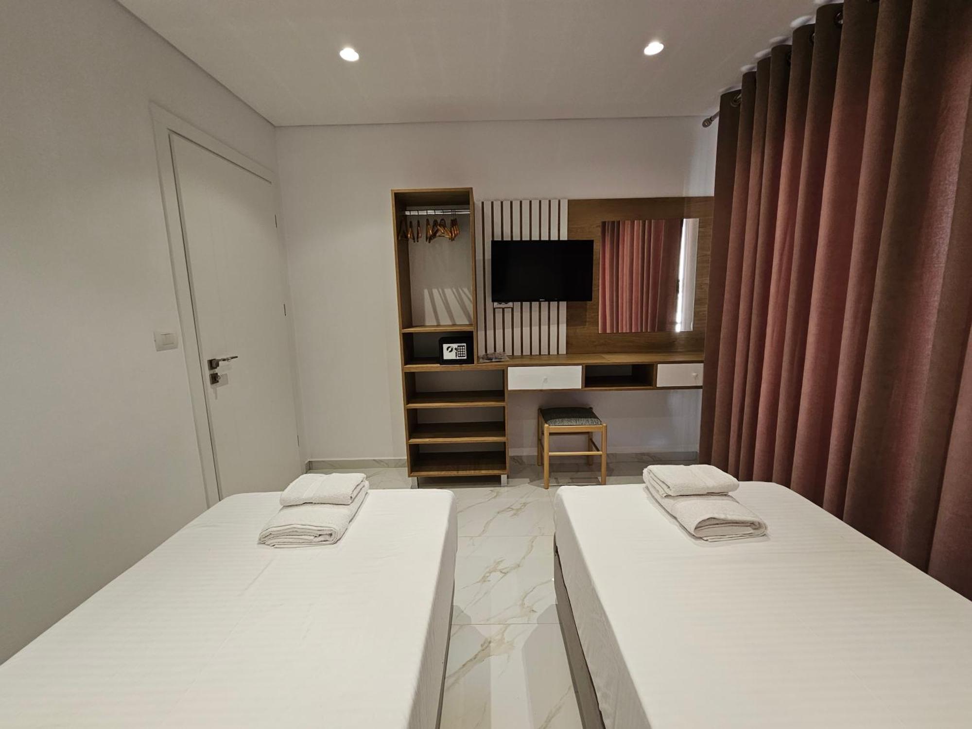 Apartments Veliaj クサミル エクステリア 写真